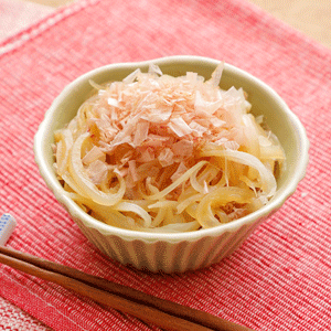 新玉ねぎだけ和風サラダ