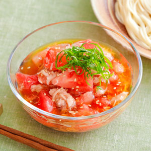 冷凍トマトとツナ缶のつけそうめん
